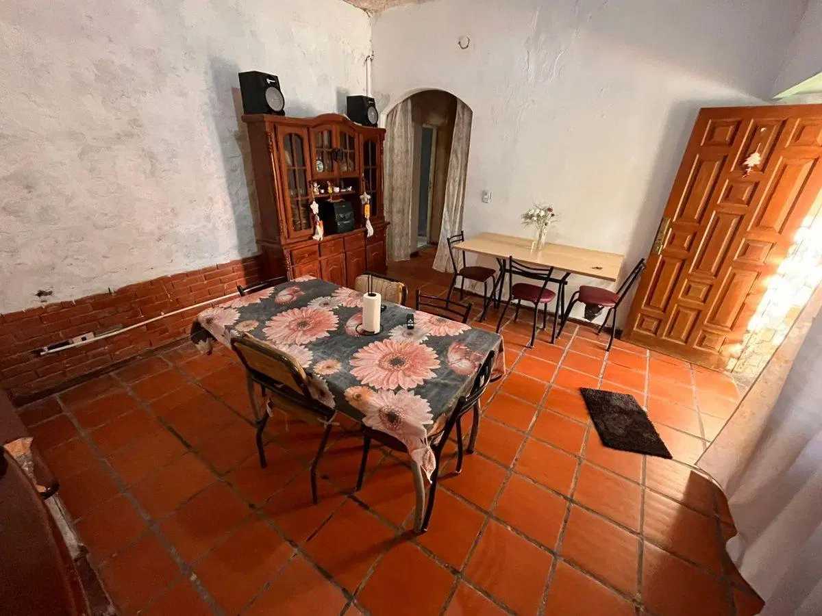 CASA EN VENTA W.C.MORRIS 4 ambientes. 4