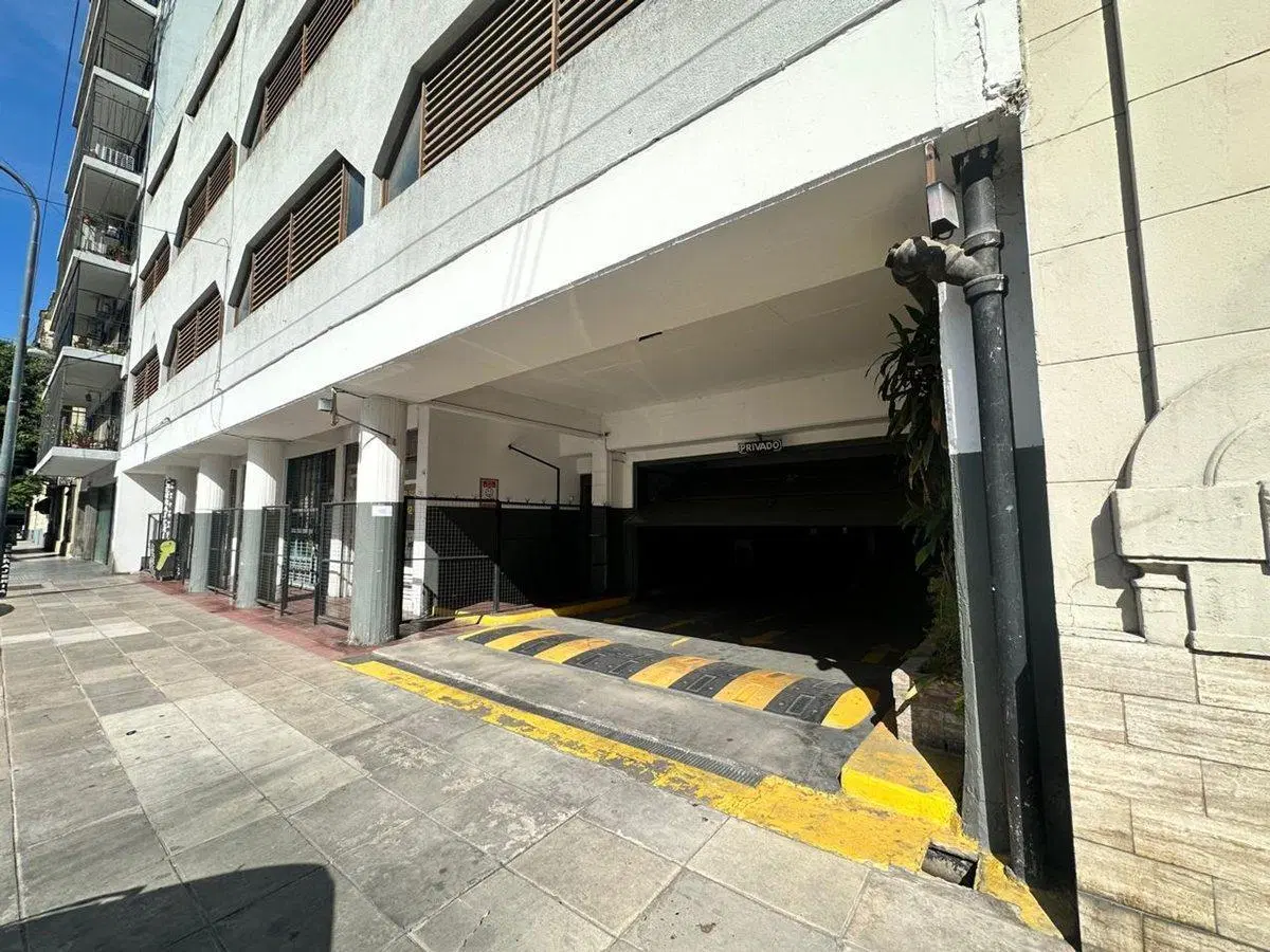 VENTA DE COCHERA EN ALMAGRO IDEAL INVERSOR 2