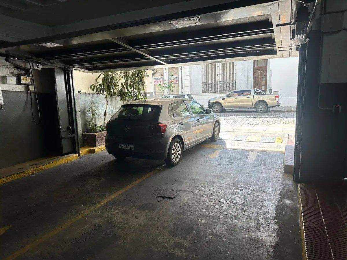 VENTA DE COCHERA EN ALMAGRO IDEAL INVERSOR 4
