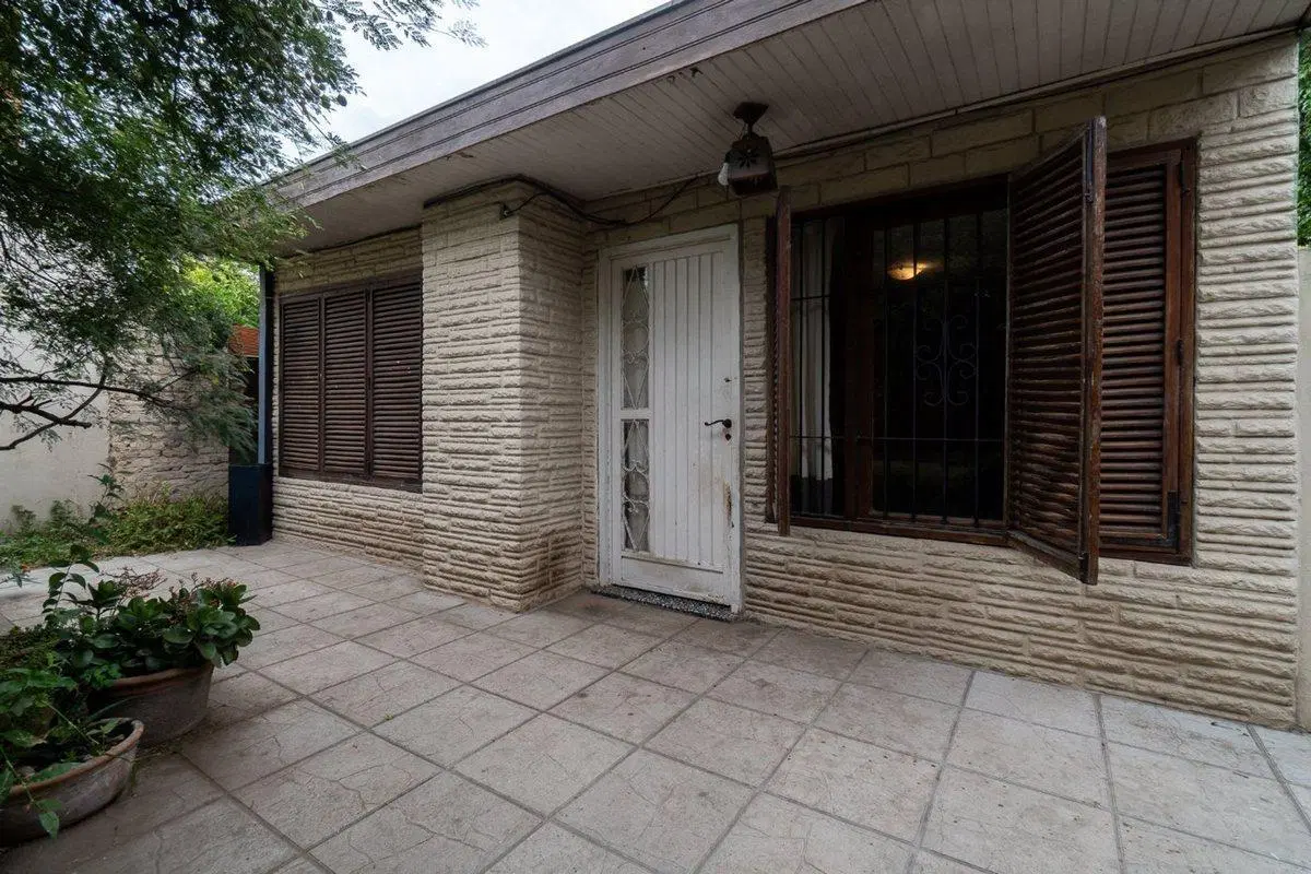 CASA EN VENTA 3 AMBIENTES EN SAN ANTONIO DE PADUA 2