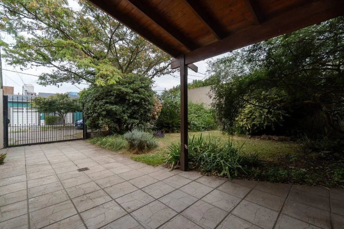 CASA EN VENTA 3 AMBIENTES EN SAN ANTONIO DE PADUA 2