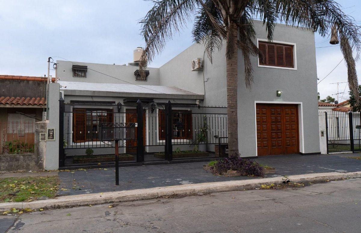 VENTA DE CASA 6 AMBIENTES EN V. TESEI APTO CREDITO