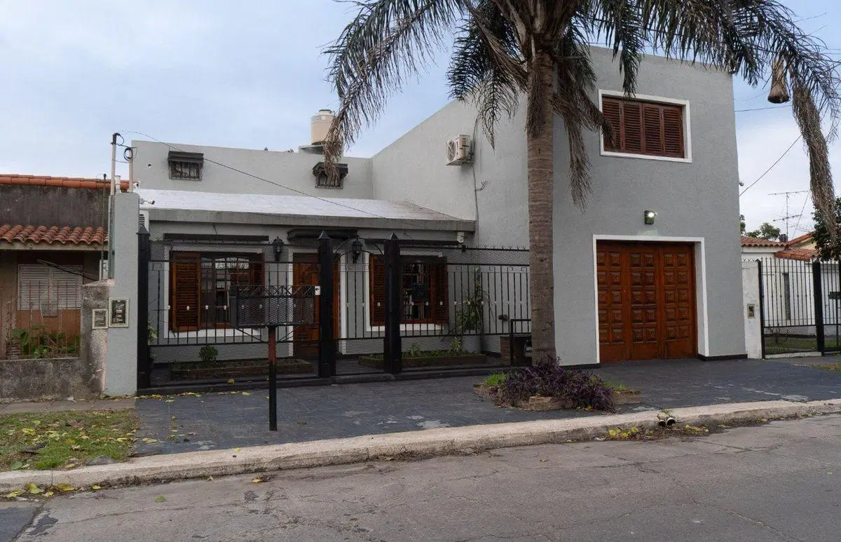VENTA DE CASA 6 AMBIENTES EN V. TESEI APTO CREDITO 5