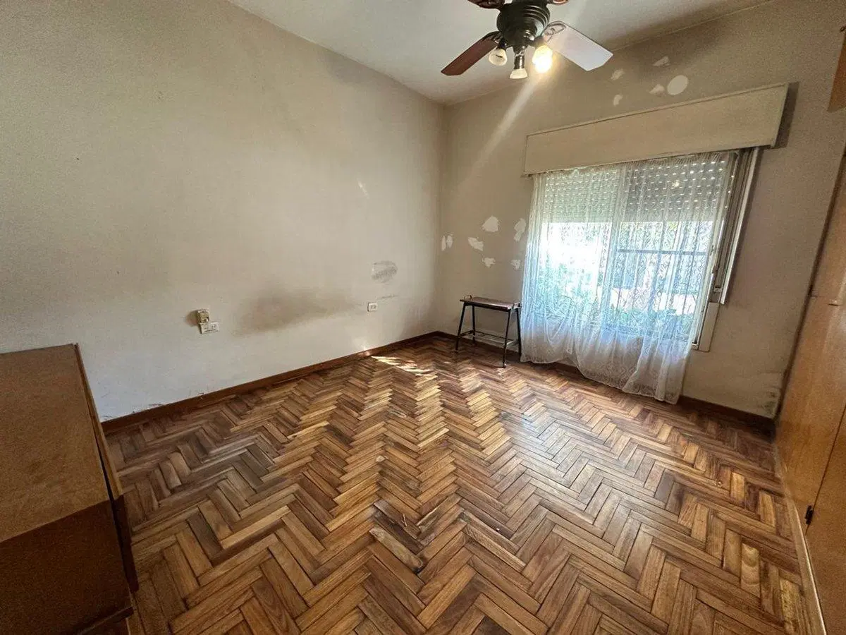 CASA EN VENTA 3 AMBIENTES HURLINGHAM APTO CREDITO 3