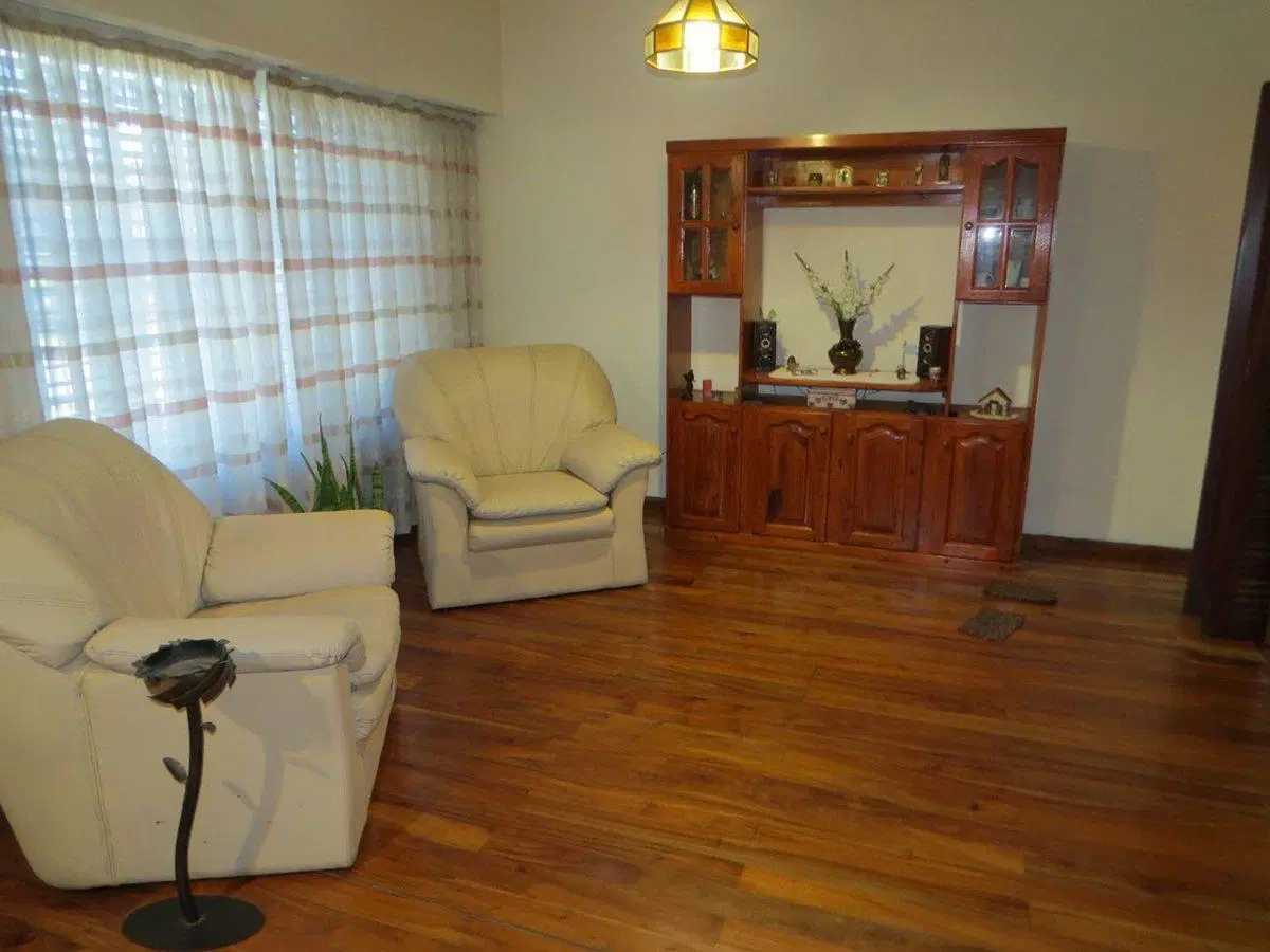 CASA 5 AMBIENTES + QUINCHO HURLINGHAM APTO CRÉDITO 3