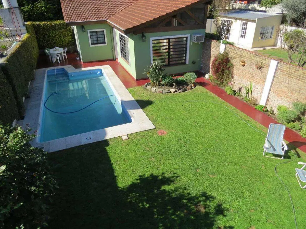 CASA 5 AMBIENTES + QUINCHO HURLINGHAM APTO CRÉDITO 2