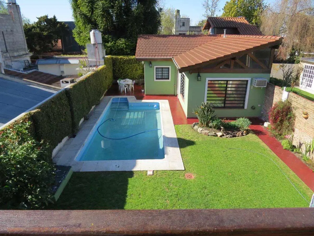 CASA 5 AMBIENTES + QUINCHO HURLINGHAM APTO CRÉDITO 4