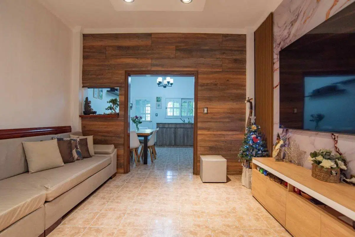 VENTA CASA 4 AMBIENTES HURLINGHAM QUINCHO PERMUTA 5