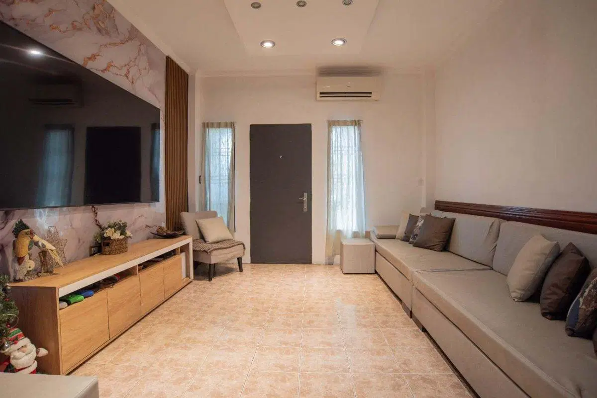 VENTA CASA 4 AMBIENTES HURLINGHAM QUINCHO PERMUTA 3