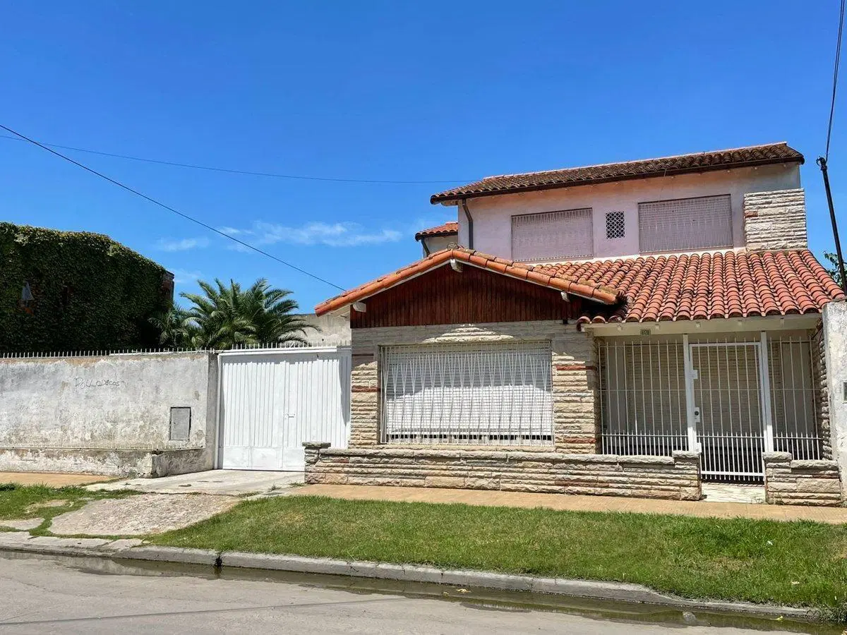 CASA 5 AMB CIUDAD JARDIN CON COCHERA 3