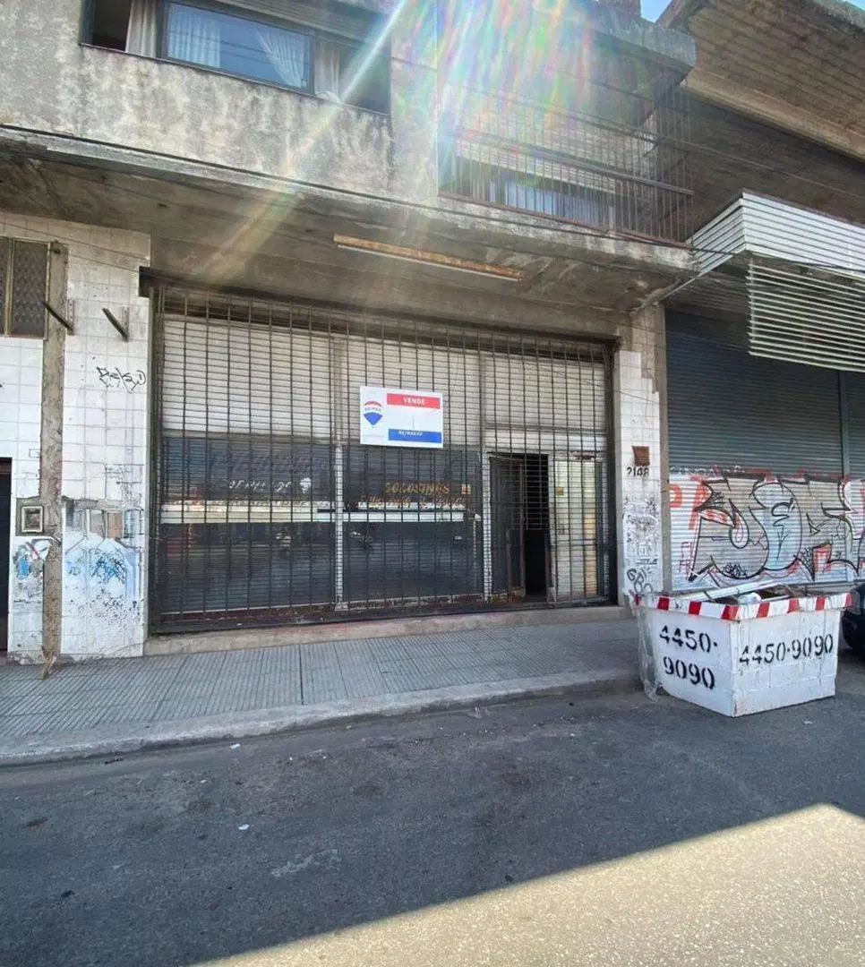 LOCAL + 2 DEPARTAMENTOS SOBRE AV. VERGARA 5