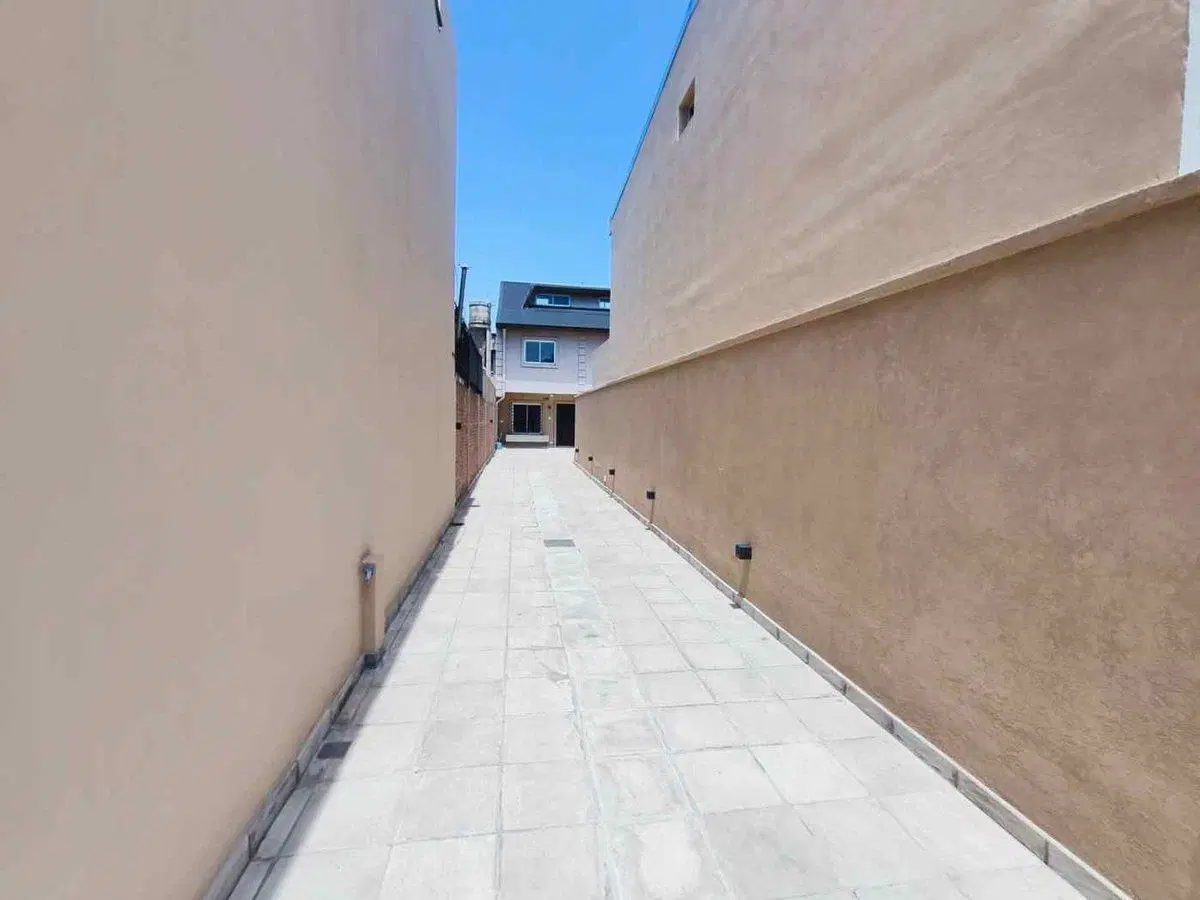 Venta Dúplex 4 AMB NUEVO cochera patio Hurlingham 4