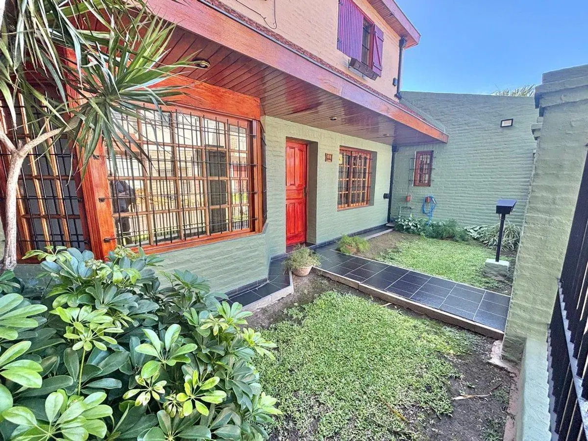 Chalet en venta en Loma Hermosa 4