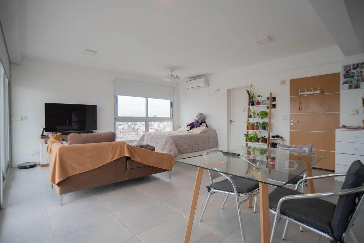 LUMINOSO LOFT CON BALCÓN TERRAZA Y COCHERA PROPIA 4