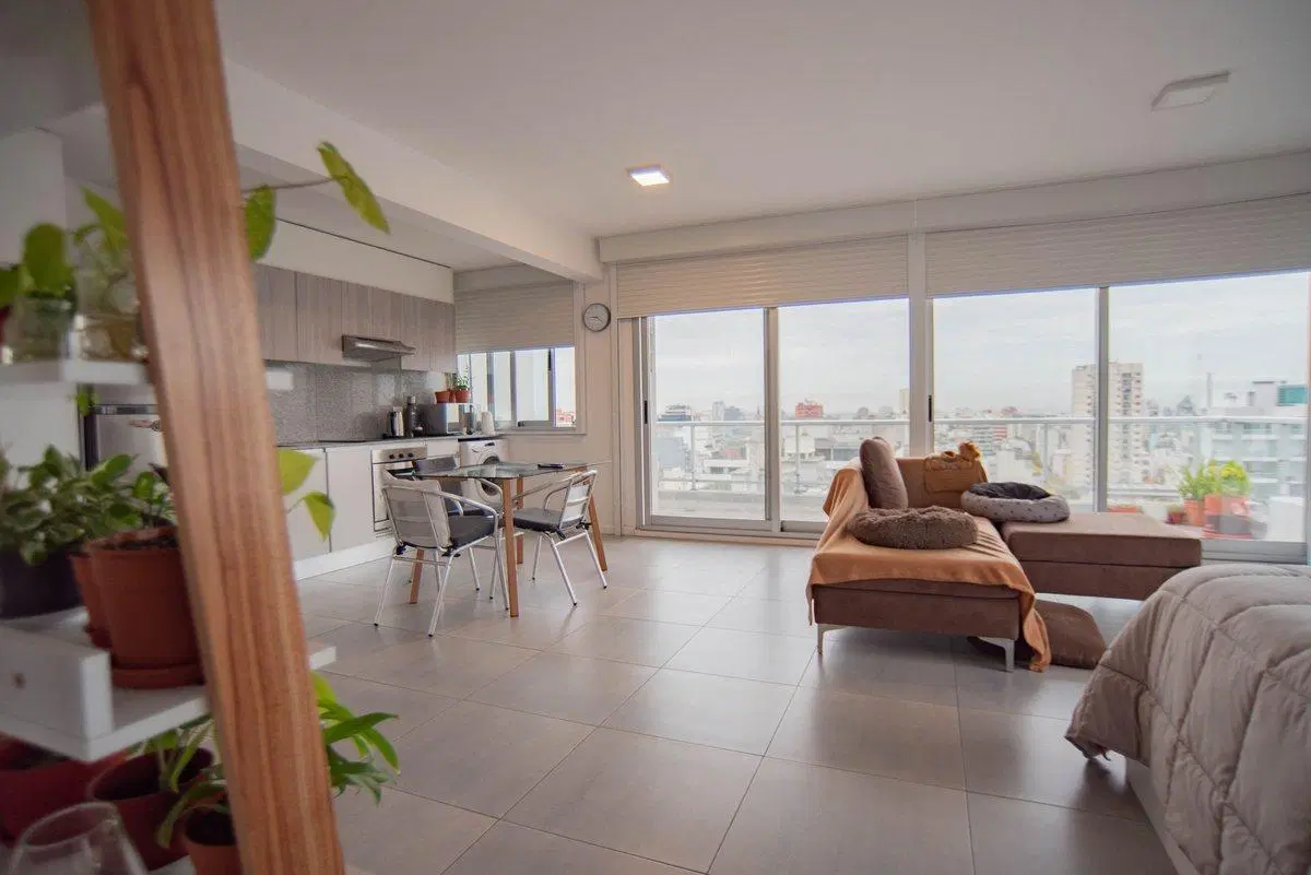 LUMINOSO LOFT CON BALCÓN TERRAZA Y COCHERA PROPIA 3