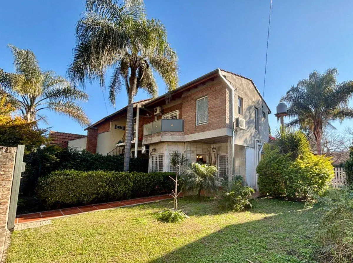 VENTA CASA 4 AMB HURLINGHAM COCHERA 2