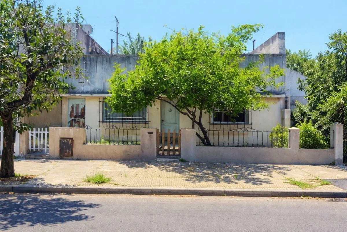 VENTA CASA 3AMB TERRAZA HAEDO PALOMAR PERMUTA 3