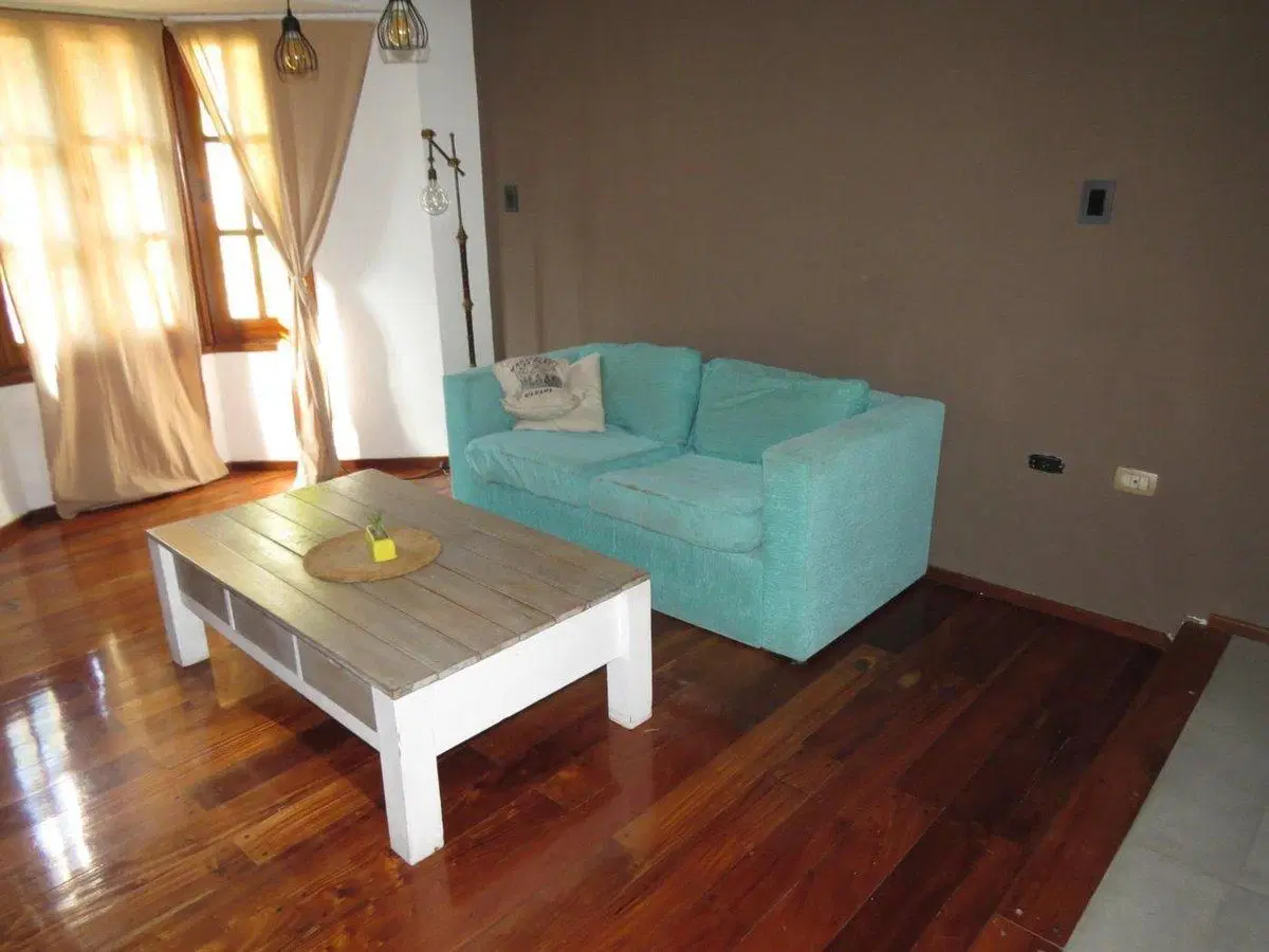 VENTA DE CASA 5 AMBIENTES HURLINGHAM APTO CRÉDITO 5