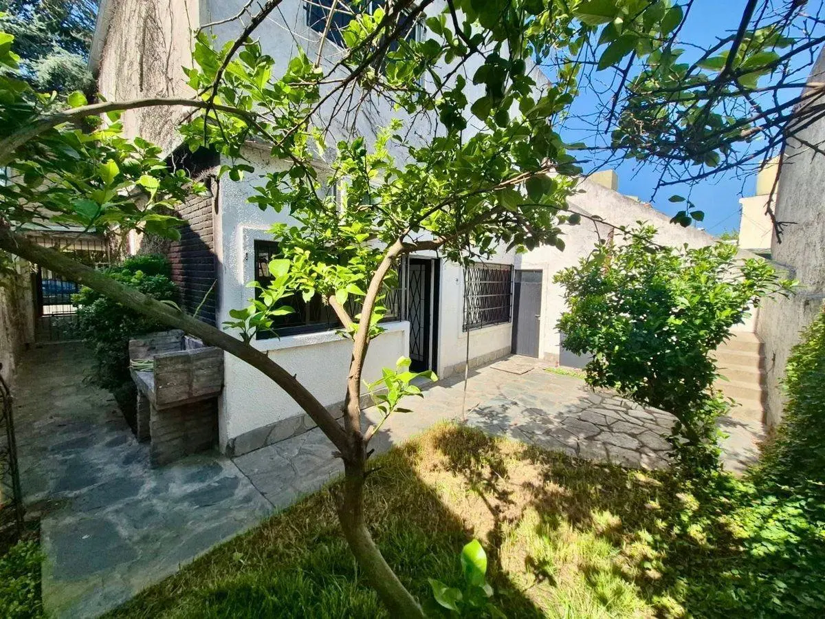 VENTA CASA PH 3 AMBIENTES HURLINGHAM COCHERA 5