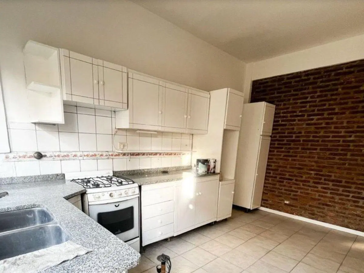 VENTA CASA PH 3 AMBIENTES HURLINGHAM COCHERA 2