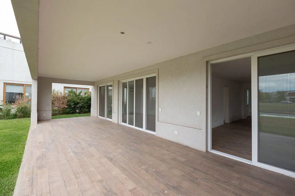 Casa en VENTA BARRIO VIRAZON. NORDELTA 4