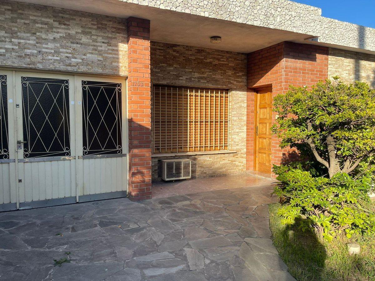 Venta 3 ambientes c/pileta -Apta credito -Permuta