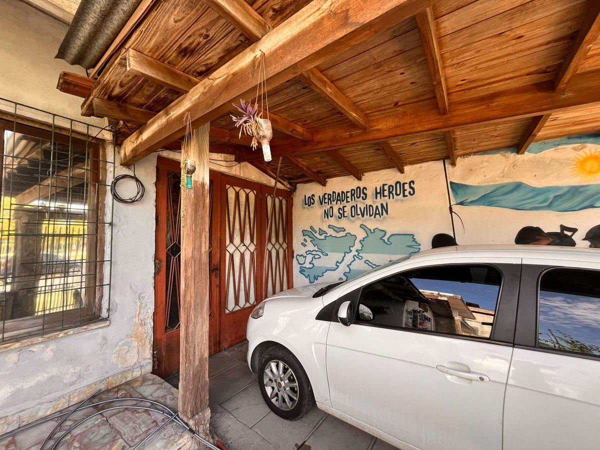 Foto de VENTA Casa 3 AMB. PILETA Y PARQUE. LOMA HERMOSA, imagen 5