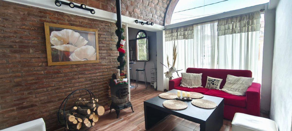 Foto de VENTA CASA 4 AMB- APTA CRED COUNT BANCO PROV, imagen 1