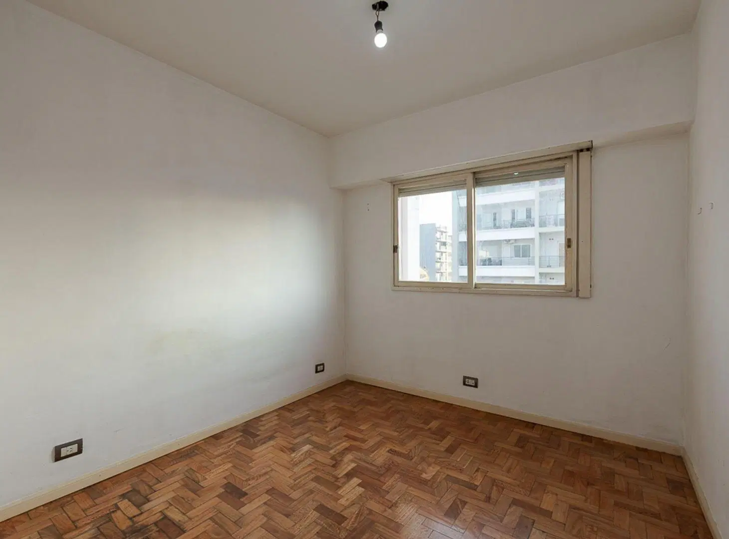 VENTA DEPTO 2AMB BALCON OPORTUNIDAD CASEROS PERMUT 2
