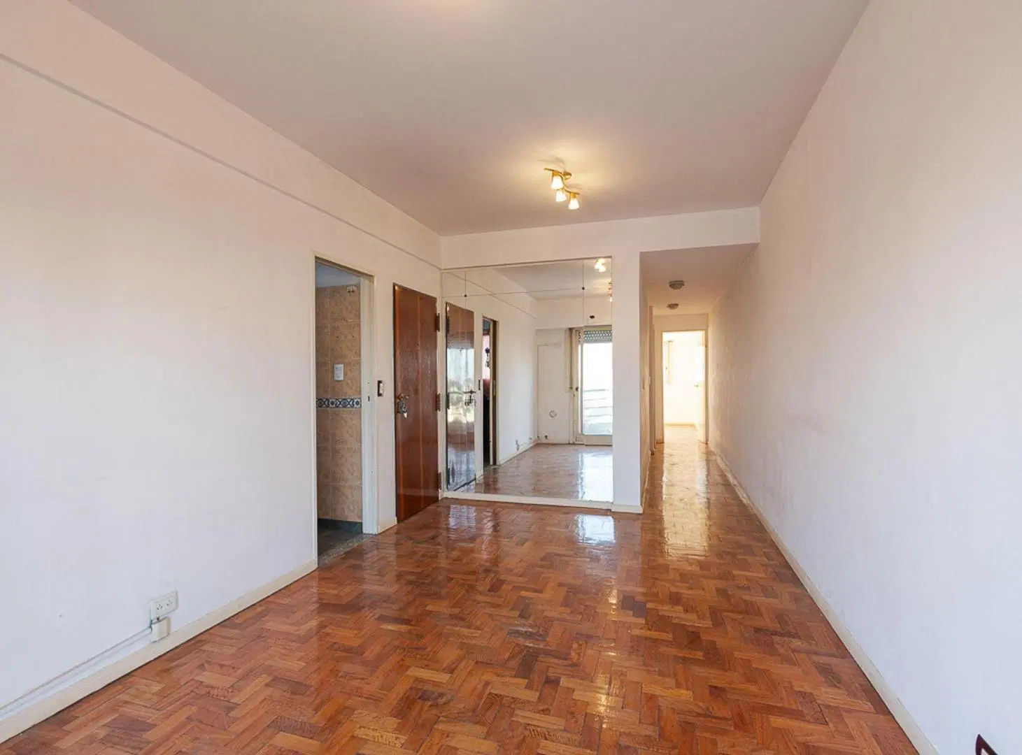 VENTA DEPTO 2AMB BALCON OPORTUNIDAD CASEROS PERMUT 3