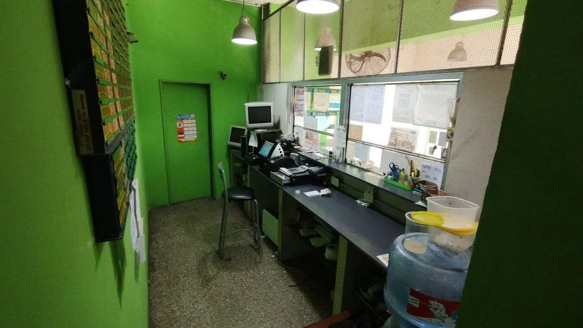 VENTA DE LOCAL EN ESQUINA VILLA TESEI NUEVO VALOR 2