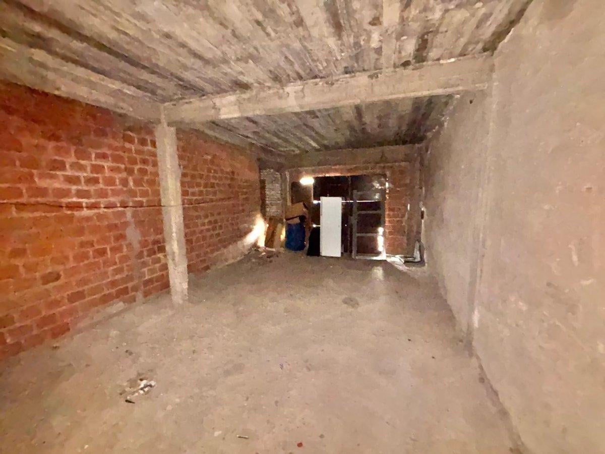 Lote en venta con construcción en Hurlingham