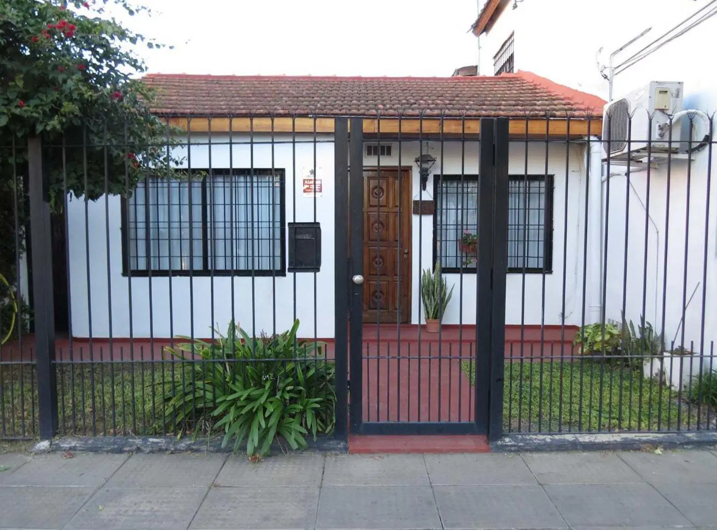 VENTA DE PROPIEDAD 5 AMBIENTES EN VILLA TESEI 5