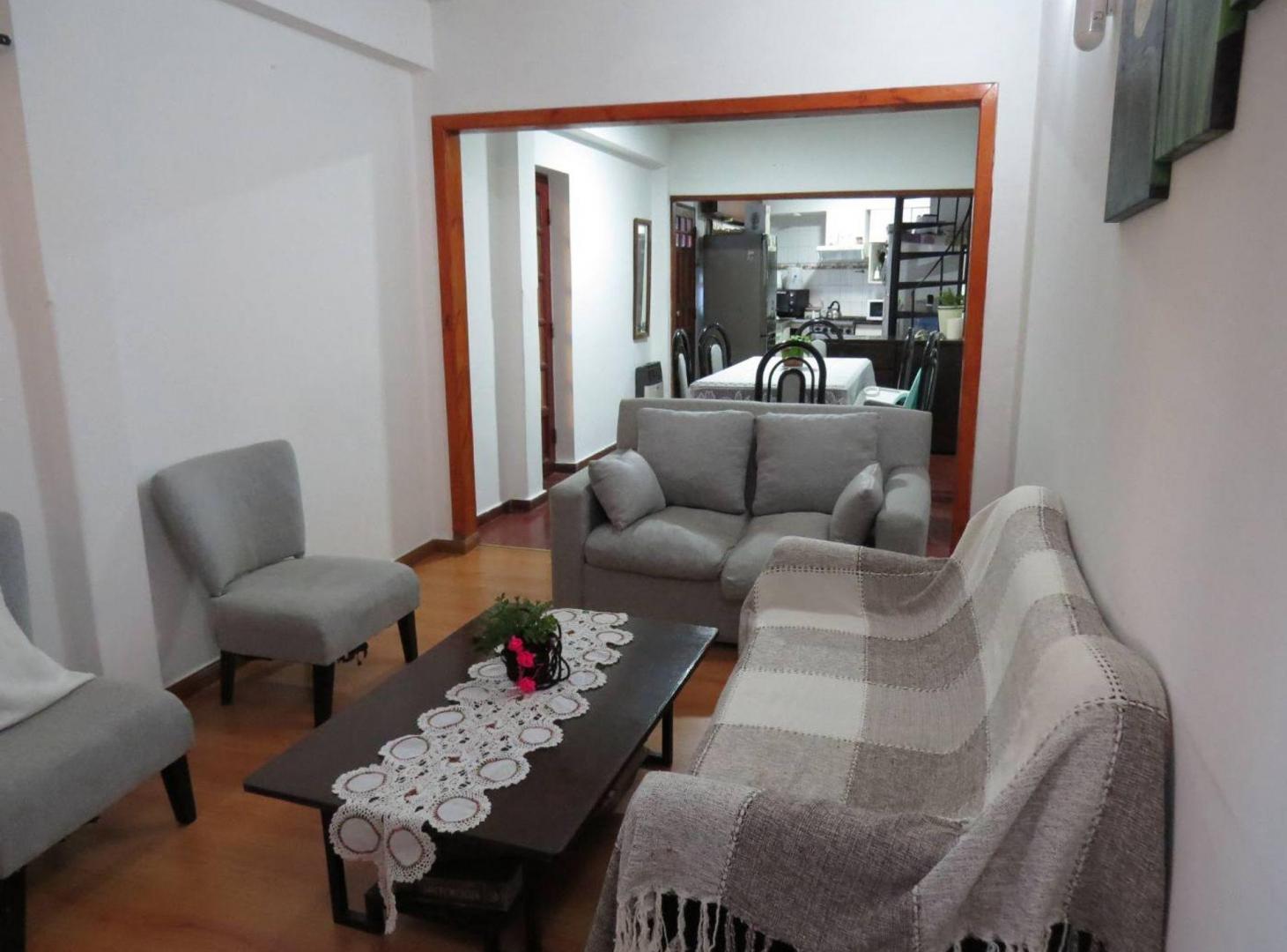Foto de VENTA DE PROPIEDAD 5 AMBIENTES EN VILLA TESEI, imagen 3