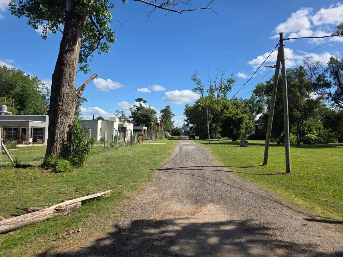 LOTE 710 MTS BARRIO SEMI CERRADO MORENO 2