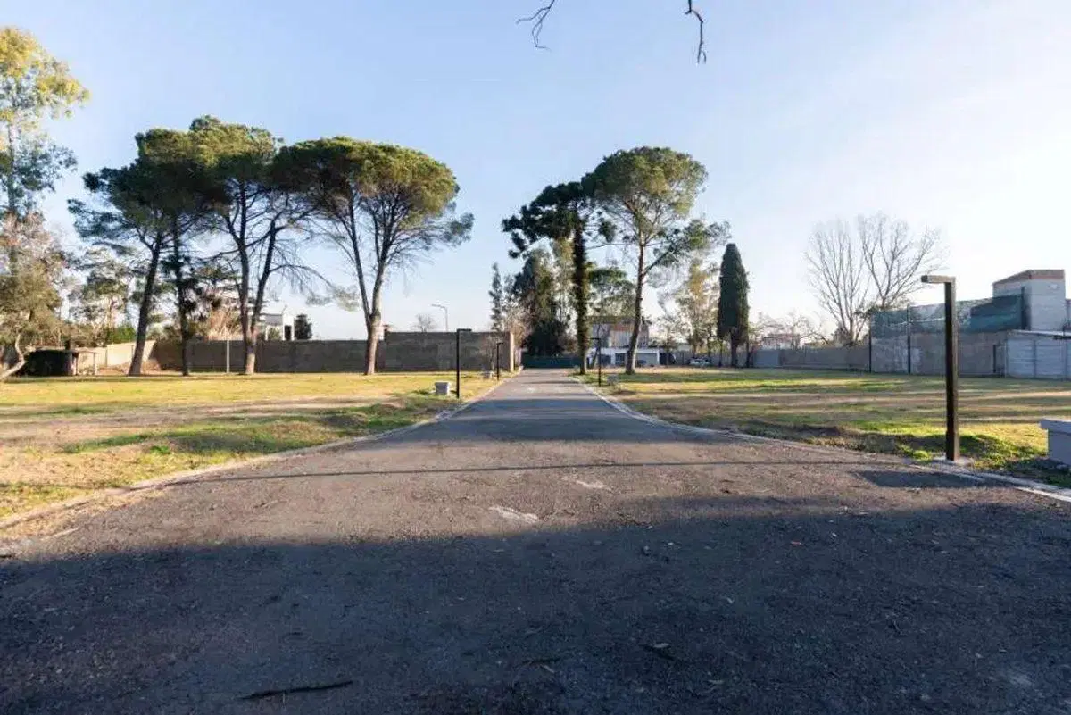 VENTA TERRENO BARRIO CERRADO HURLINGHAM AGUSTINAS 4