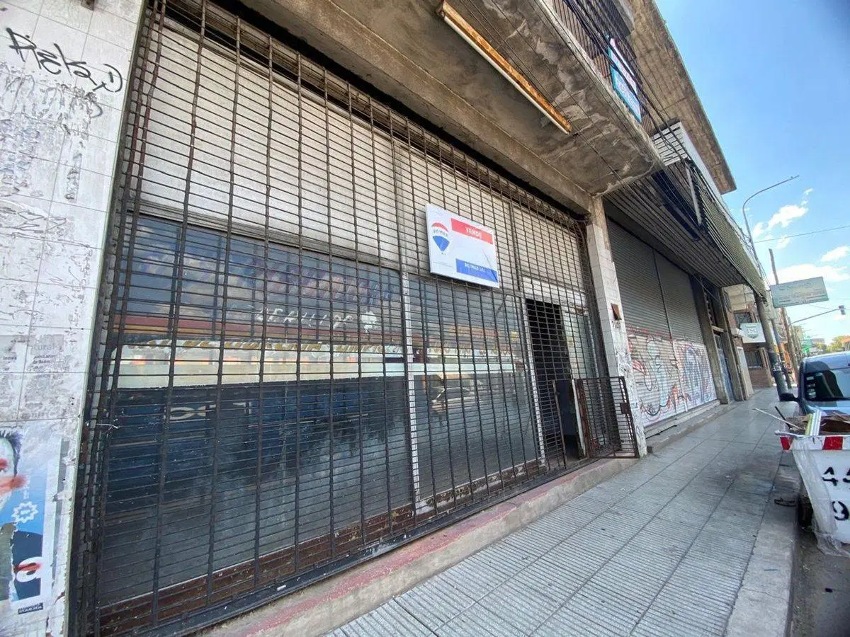 Local Comercial en Villa Tesei – Avenida Vergara 5