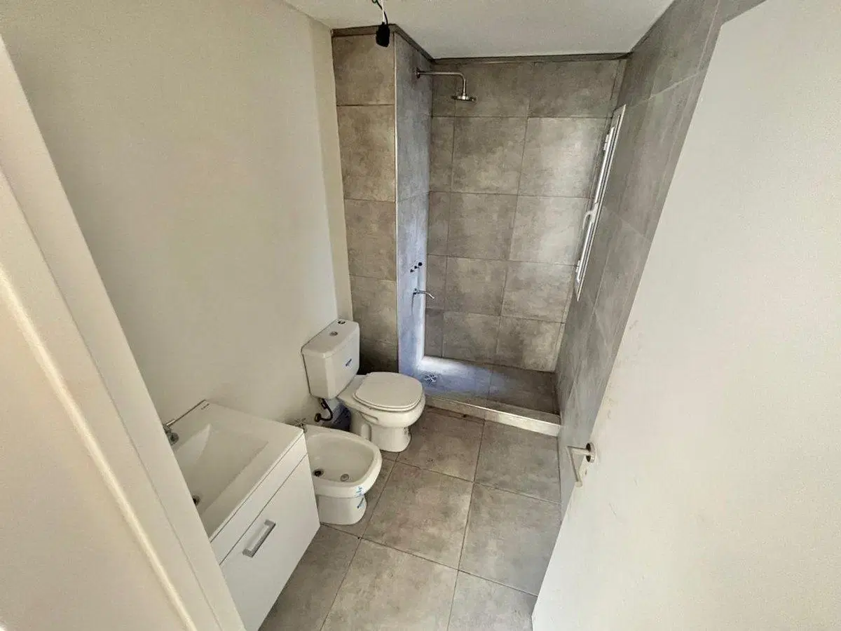 VENTA DEPARTAMENTOS 3 AMBIENTES - HURLINGHAM 4