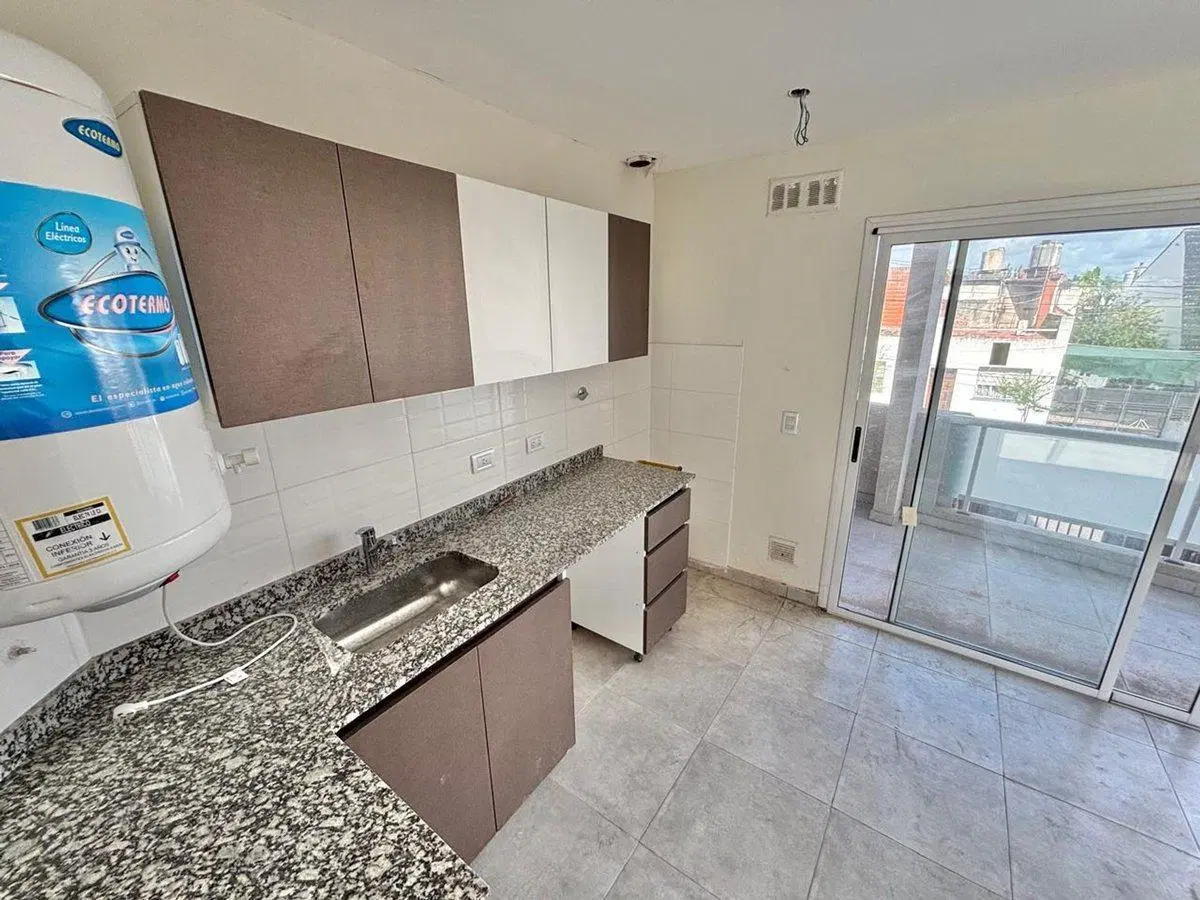 DEPARTAMENTO 3 AMBIENTES - HURLINGHAM 4