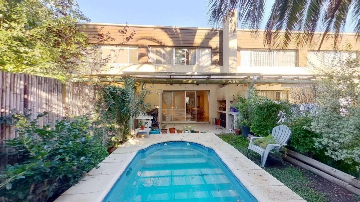 VENTA DUPLEX 4 AMB JARDÍN/PILETA/COCHERA EN PILAR 2