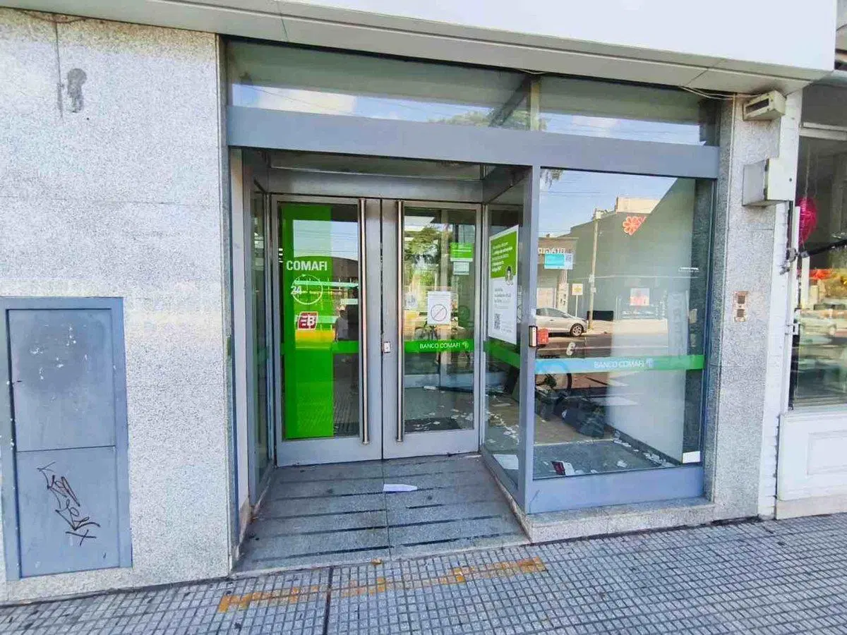 Ideal Alquiler Local 210m2 Av Jauretche Hurlingham 5