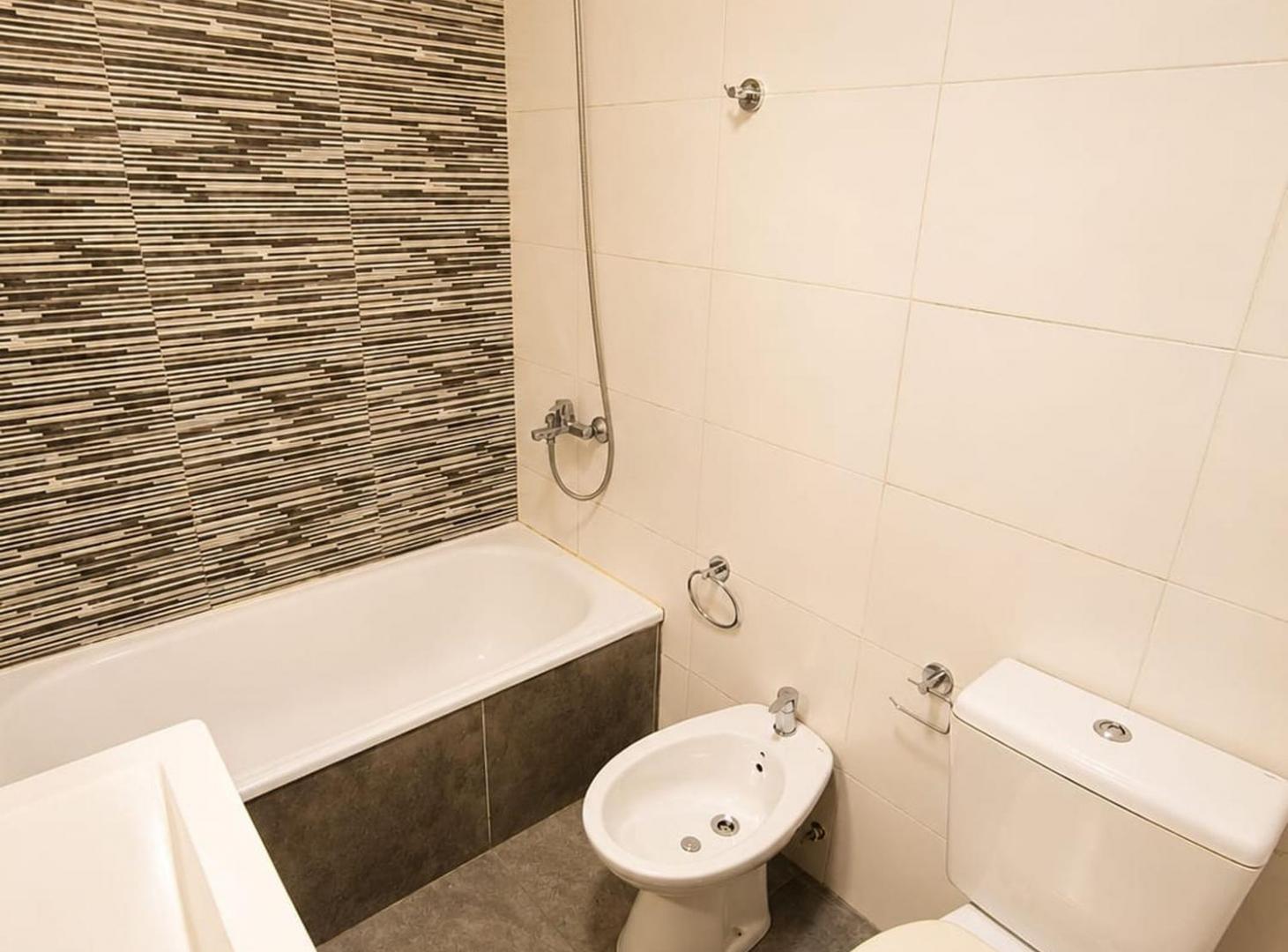 Foto de ALQUILER DEPARTAMENTO 2 AMBIENTES MORON, imagen 2