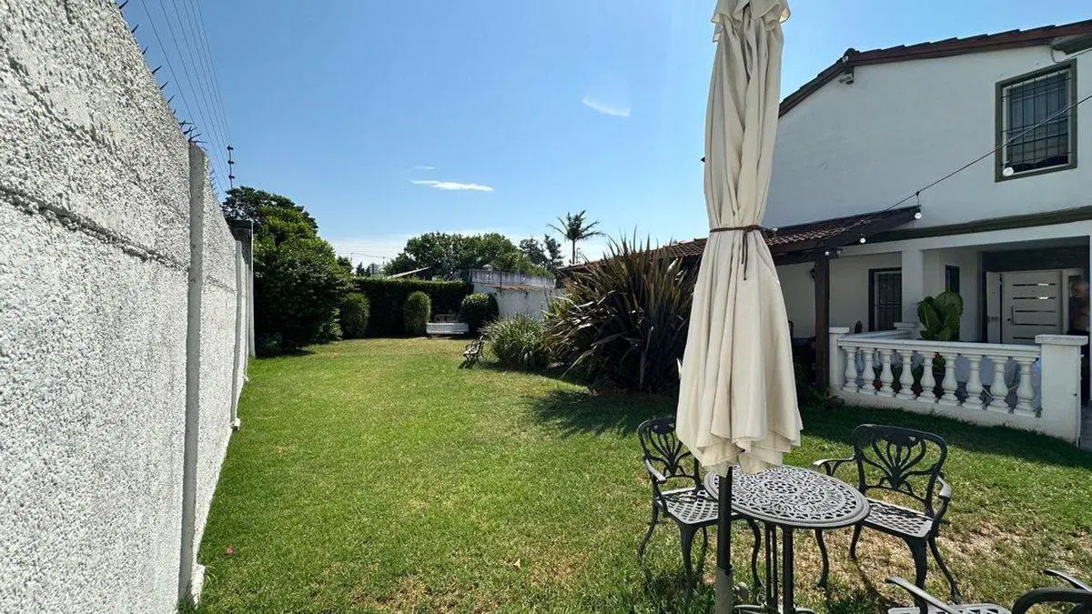 Venta casa 4amb Hurlingham 2