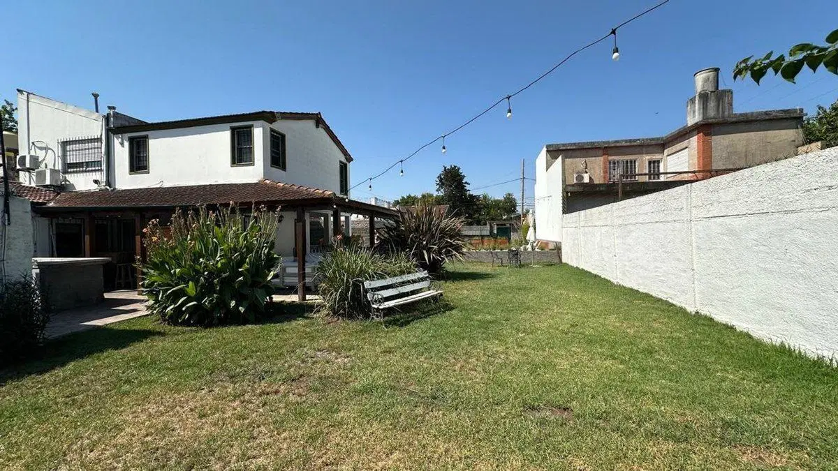 Venta casa 4amb Hurlingham 5
