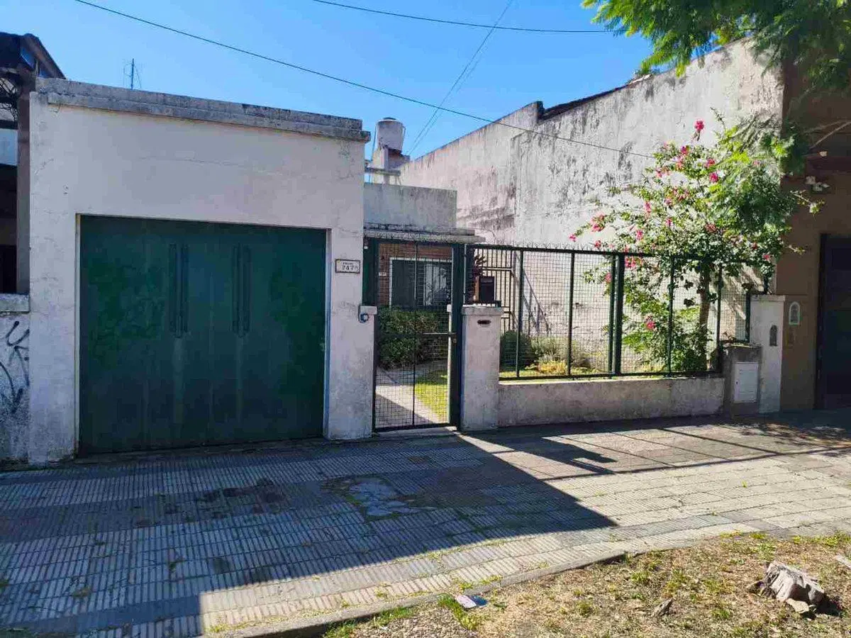 Venta Casa Villa Alemania Amplio Jardín Cochera 5