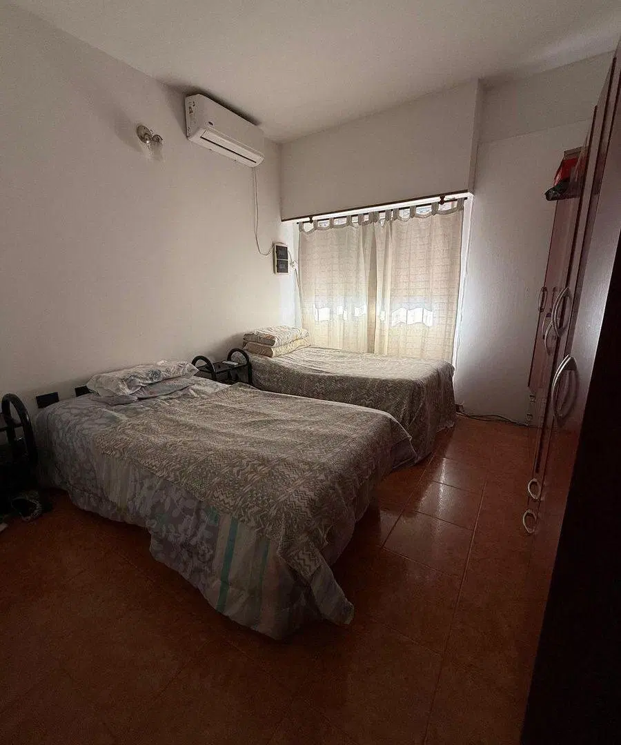 VENTA CASA + DTO PILETA PASO DEL REY MORENO 4
