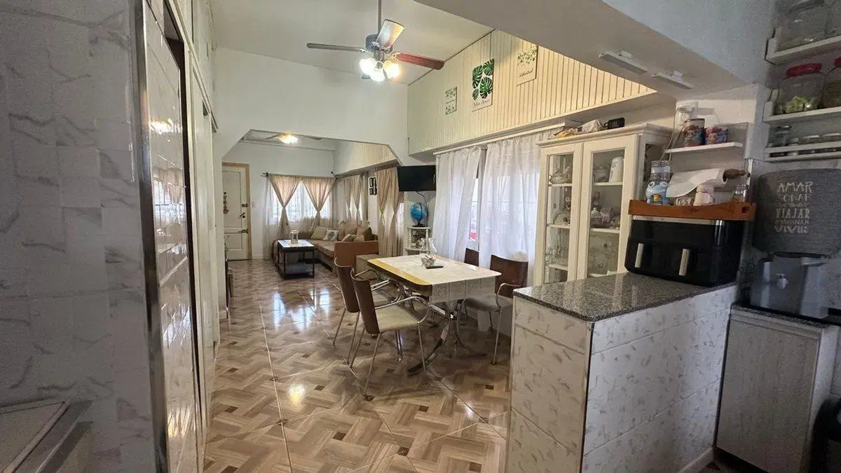 Venta casa 3amb Hurlingham 4