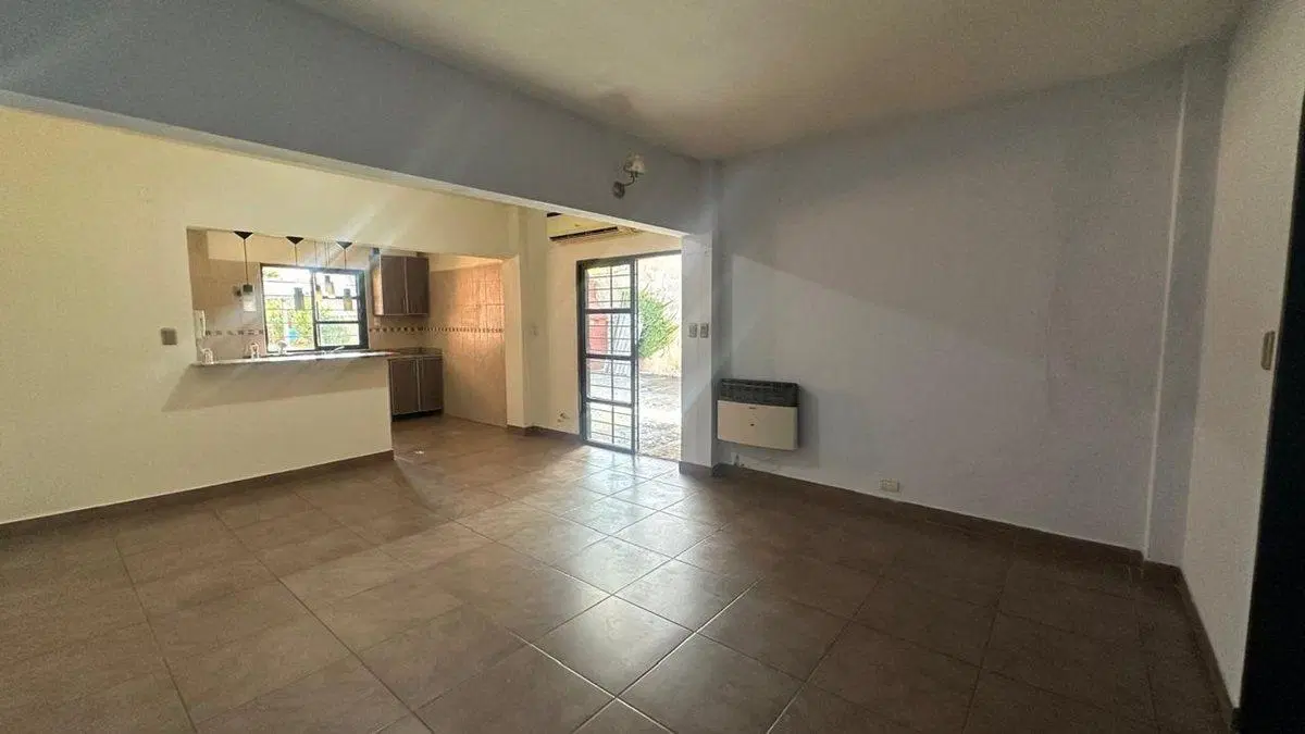 Venta casa 4amb Hurlingham 4