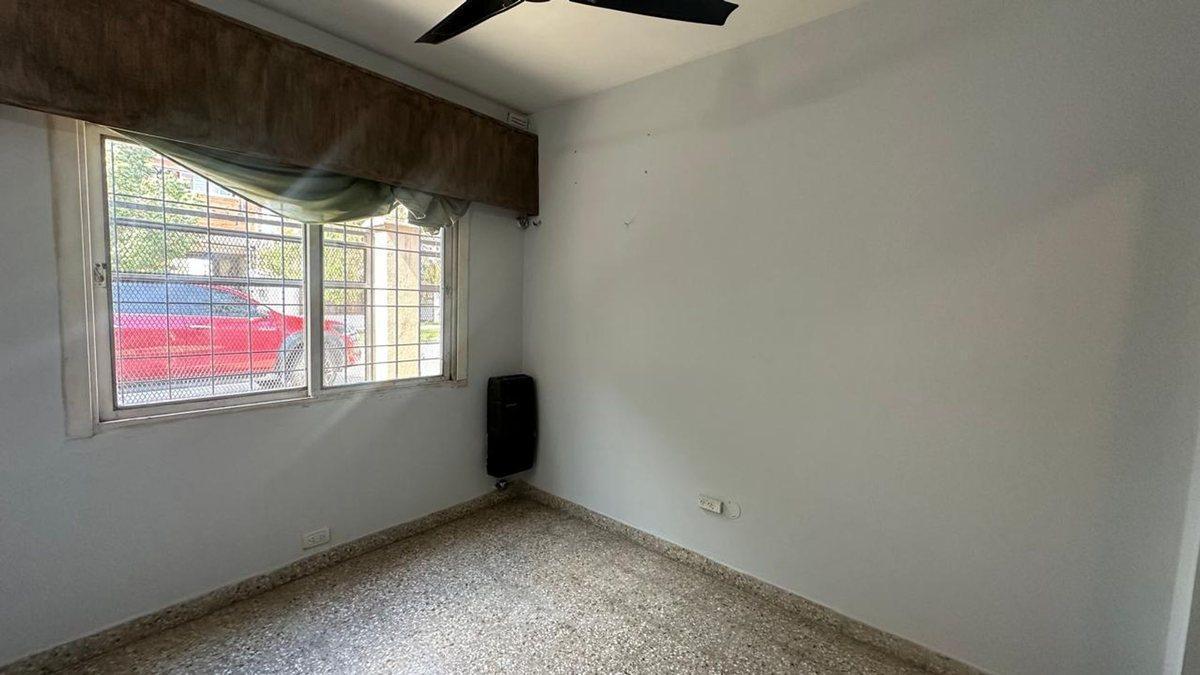 Foto de Venta casa 4amb Hurlingham, imagen 3