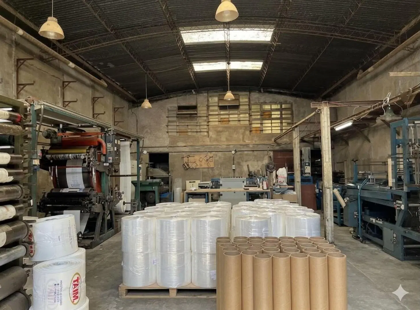 VENTA Galpón Industrial Loma Hermosa APTO CREDITO 4